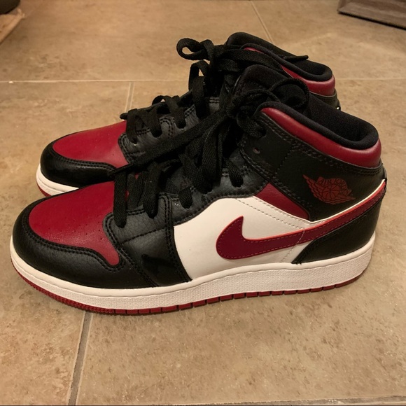 LIKE NEW Retro 1/Air Jordan mids. Nike/Jordan’s - Picture 2 of 6